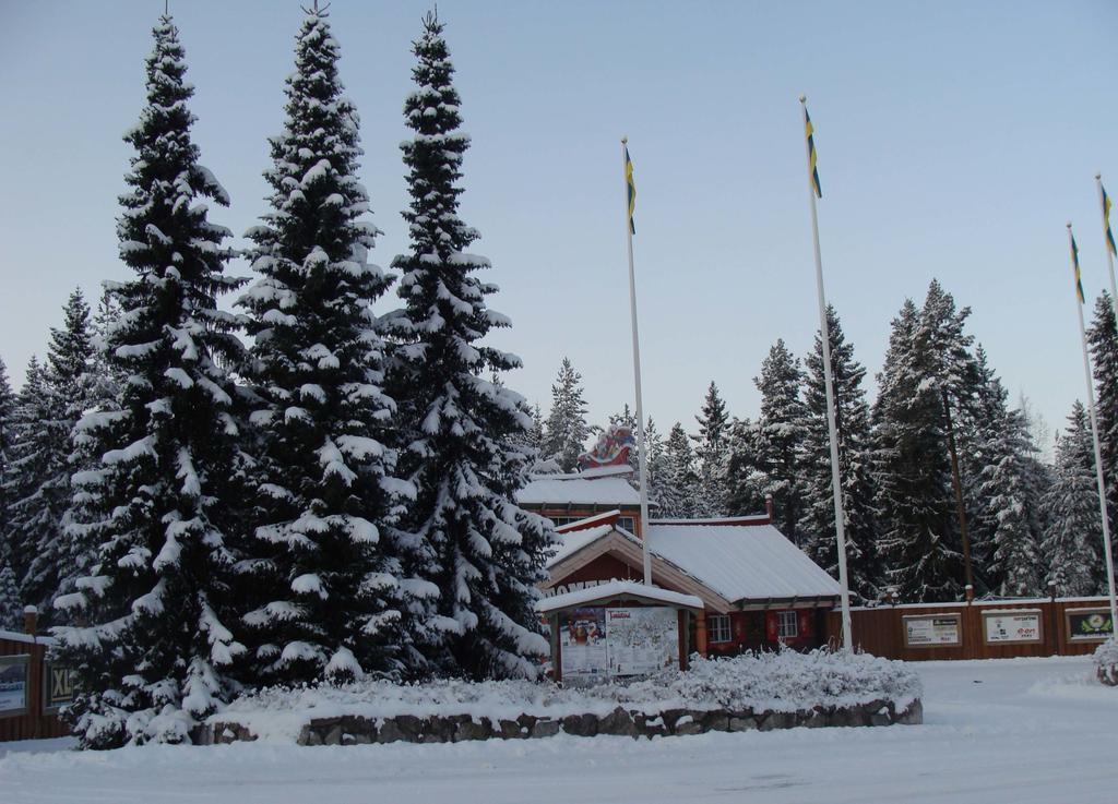 Tomtelandstugan Mora Exterior photo