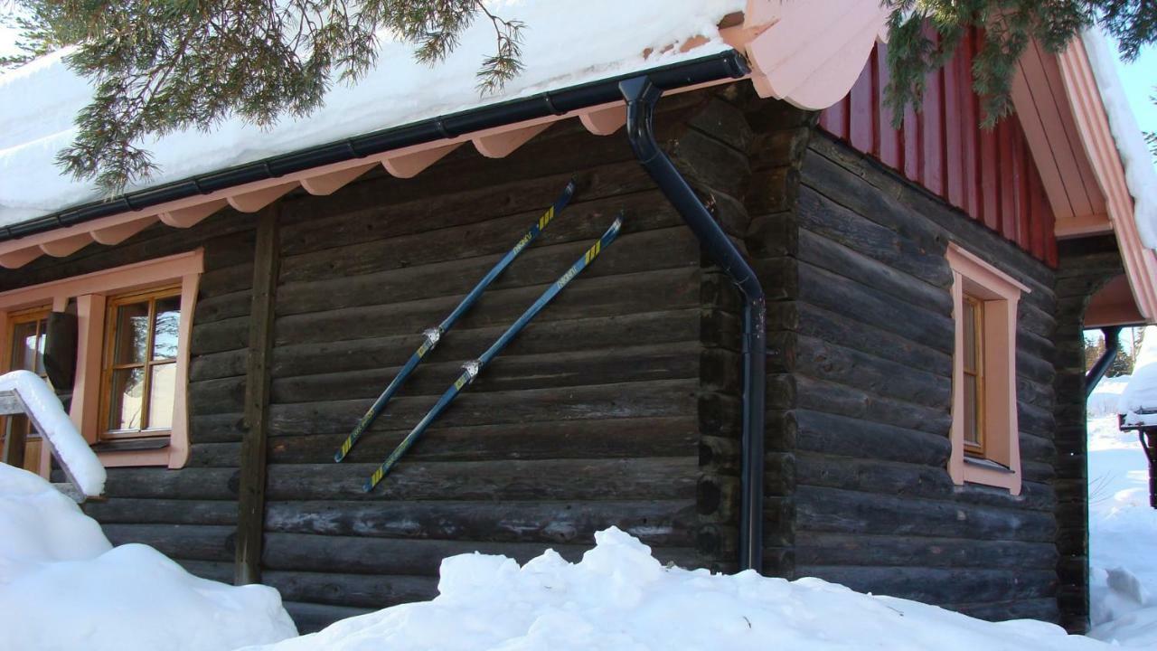 Tomtelandstugan Mora Exterior photo